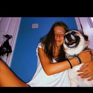 Meet your Posher, Abbi